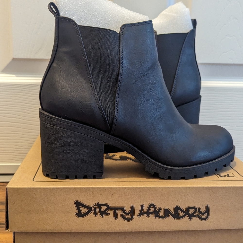 Chinese Laundry | Lisbon Lug Sole Booties | Black | Ankle Height | Size 10 - Picture 2 of 8
